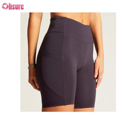 Abbigliamento sportivo personalizzato di nuova concezione di alta qualità, abbigliamento yoga, pantaloncini sportivi da esterno, logo personalizzato, fitness, reggiseno yoga sexy con incrocio sulla schiena