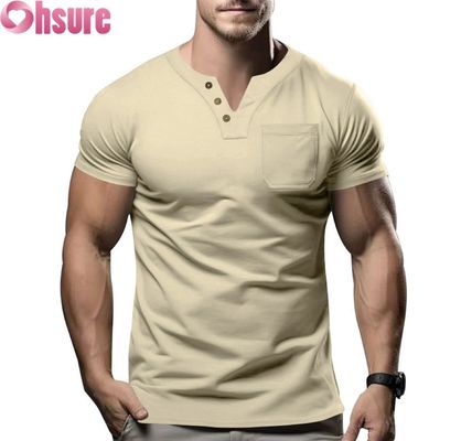 Nuova T-shirt da uomo casual estiva 2025 con scollo a V, vestibilità slim, top a maniche corte con serigrafia