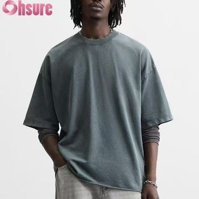 T-shirt pesante personalizzato da uomo - Streetwear vintage in cotone lavato, design oversize con spalle scese, disponibile per ordini all'ingrosso