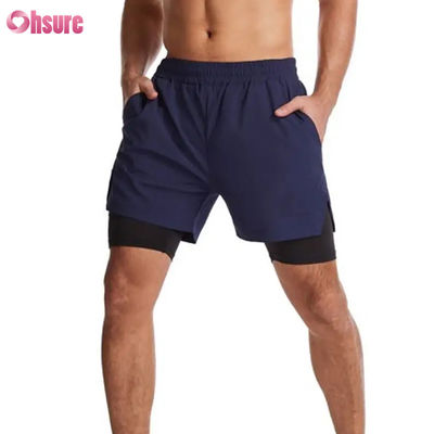 Disegno del logo personalizzato Poliestere 2 in 1 Calzoncini da ginnastica Abbigliamento da allenamento da fitness Uomini Logo standard Calzoncini da ginnastica da bagno solidi