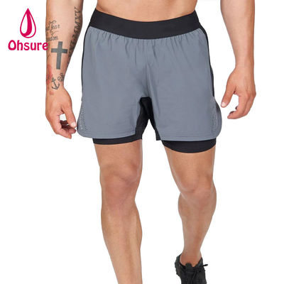 Pantaloncini sportivi da uomo con logo personalizzato OEM, tinta unita, estivi, traspiranti, con coulisse in vita, 2 in 1