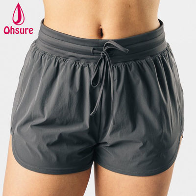 Pantaloncini sportivi atletici a vita alta con design a taglio alto OEM di alta qualità da donna Fitness Palestra Corsa Yoga Pantaloncini Bottoms Casual Tessuto