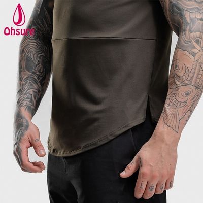 Maglietta sportiva traspirante all'ingrosso taglie forti personalizzata T-shirt a maniche corte da uomo per fitness
