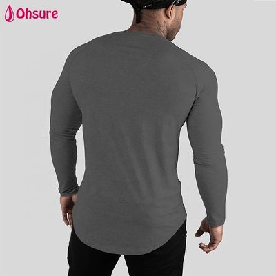 Maglietta da uomo a compressione atletica all'ingrosso, vestibilità slim, top, maniche lunghe, orlo a scollo tondo, allenamento, bodybuilding, palestra, magliette casuali